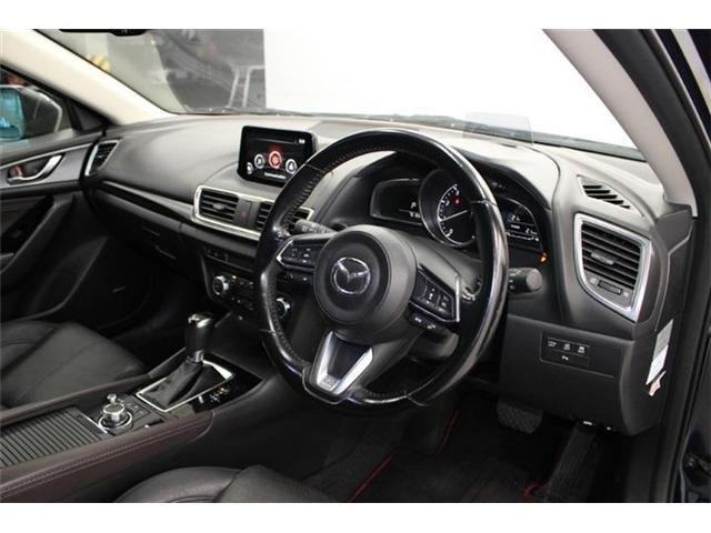 MAZDA AXELA SPORTS 2017