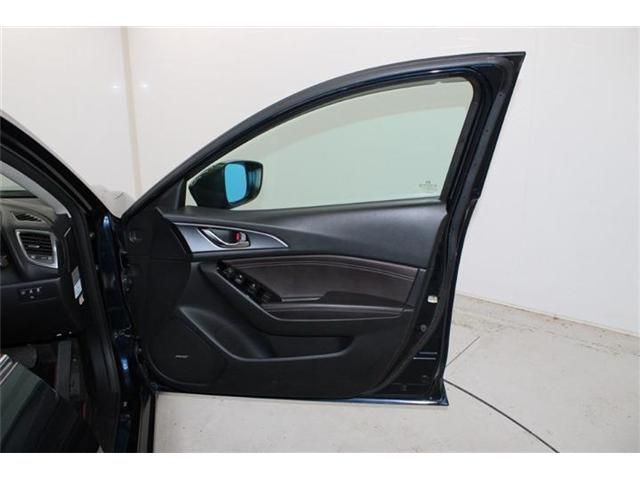 MAZDA AXELA SPORTS 2017