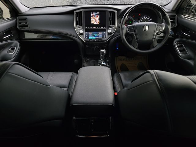 TOYOTA CROWN sedan hybrid 2015