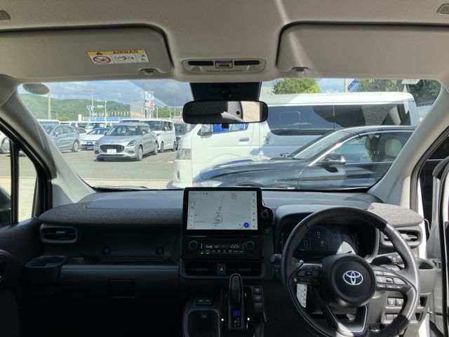 TOYOTA SIENTA HYBRID 2024