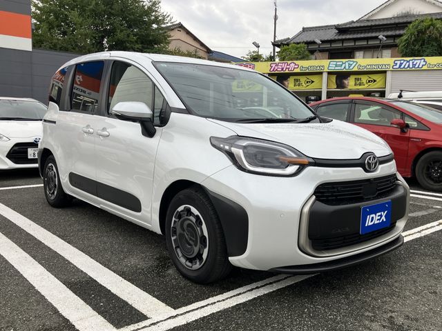 TOYOTA SIENTA HYBRID 2024