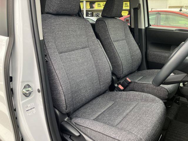 TOYOTA SIENTA HYBRID 2024