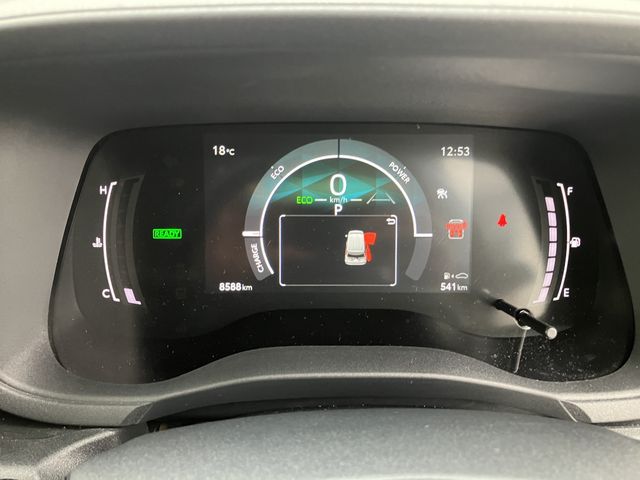 TOYOTA SIENTA HYBRID 2024