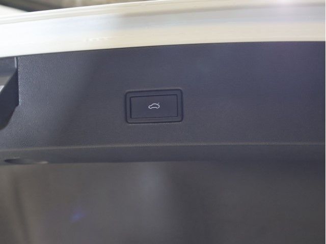 VOLKSWAGEN VOLKSWAGEN T-Roc 2023