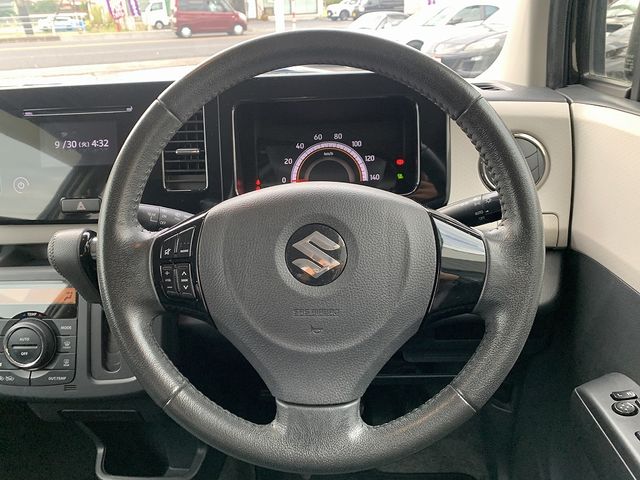 SUZUKI MR WAGON 2012