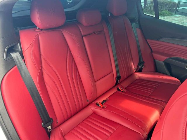 MASERATI MASERATI Grecale 2023