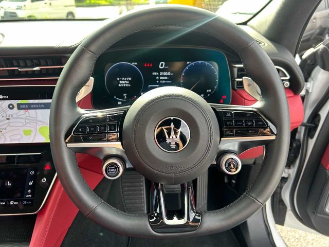 MASERATI MASERATI Grecale 2023