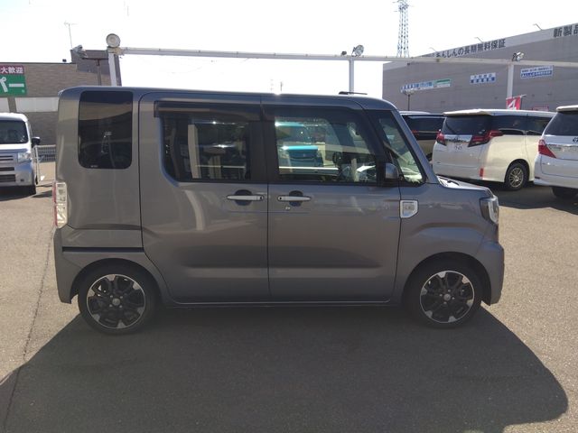 DAIHATSU WAKE 4WD 2020
