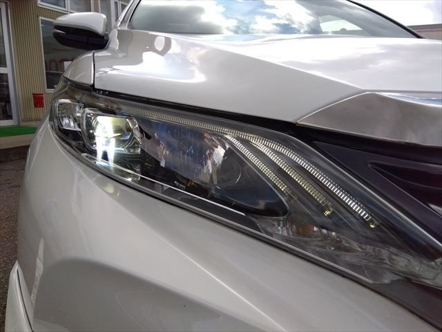 TOYOTA HARRIER 4WD 2014