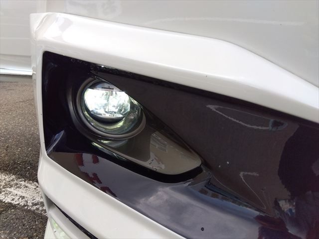 TOYOTA HARRIER 4WD 2014