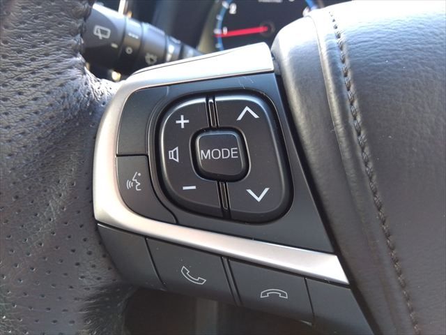 TOYOTA HARRIER 4WD 2014