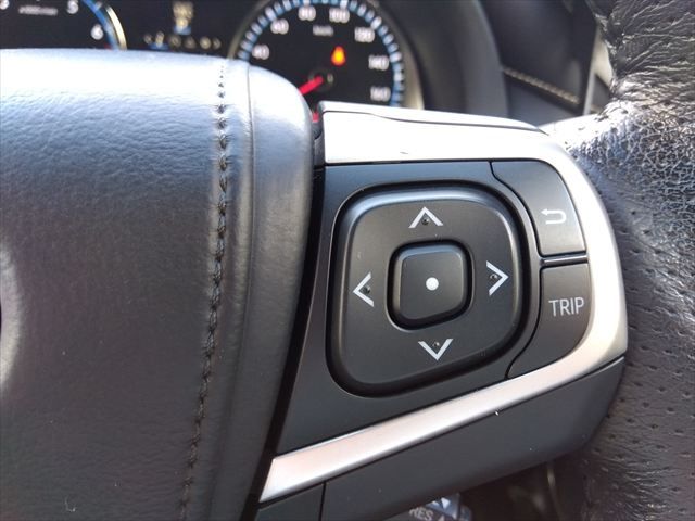 TOYOTA HARRIER 4WD 2014