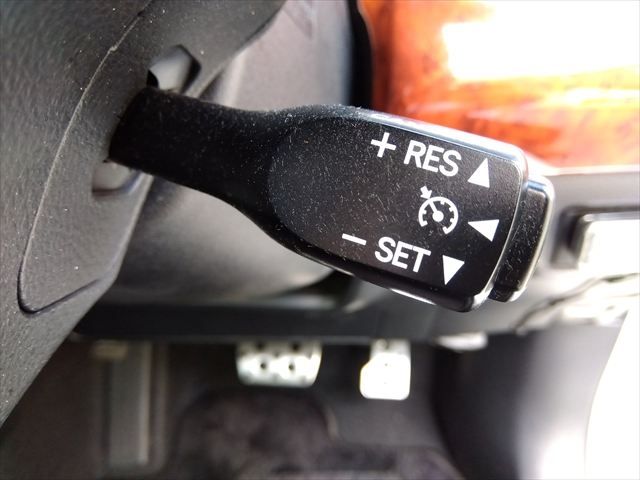 TOYOTA HARRIER 4WD 2014