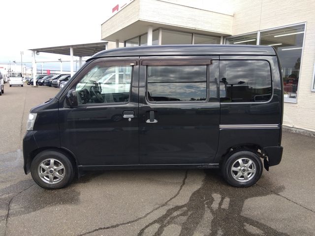 DAIHATSU HIJET CARGO 4WD 2017