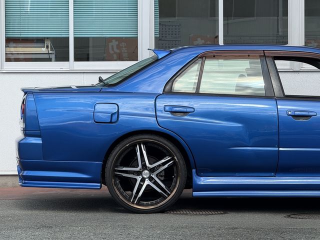 NISSAN SKYLINE 2001