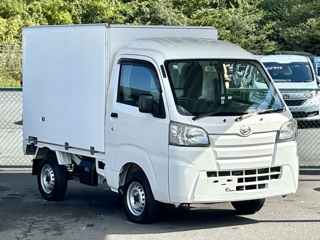 DAIHATSU HIJET truck 2016
