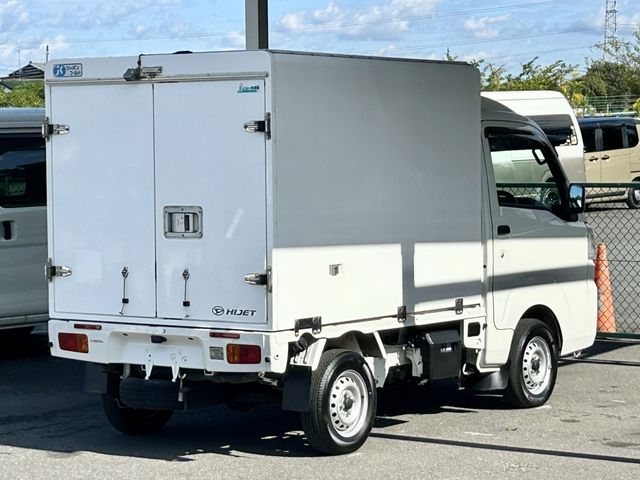 DAIHATSU HIJET truck 2016