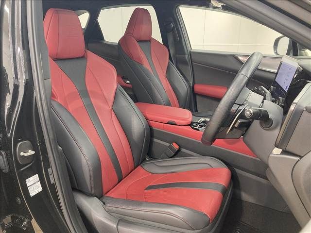 TOYOTA LEXUS NX350h 2023