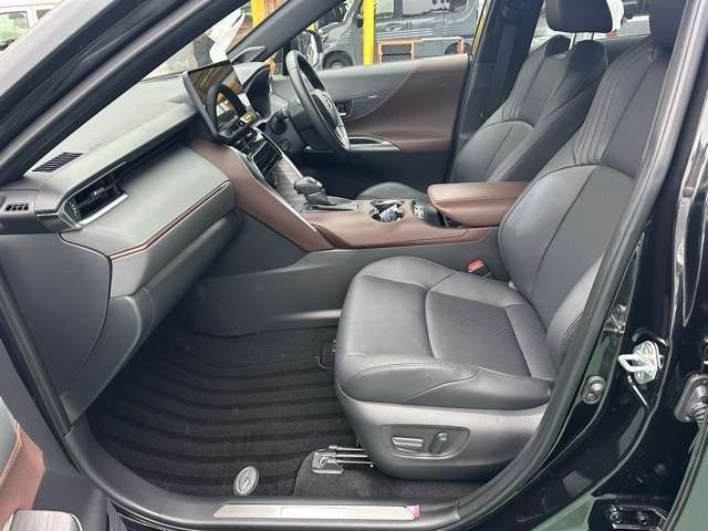 TOYOTA HARRIER HYBRID 2024