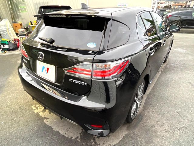 TOYOTA LEXUS CT200h 2015