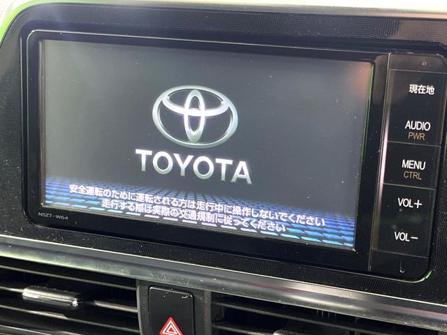 TOYOTA SIENTA HYBRID 2015