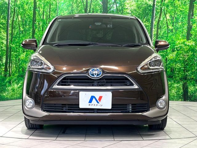 TOYOTA SIENTA HYBRID 2015