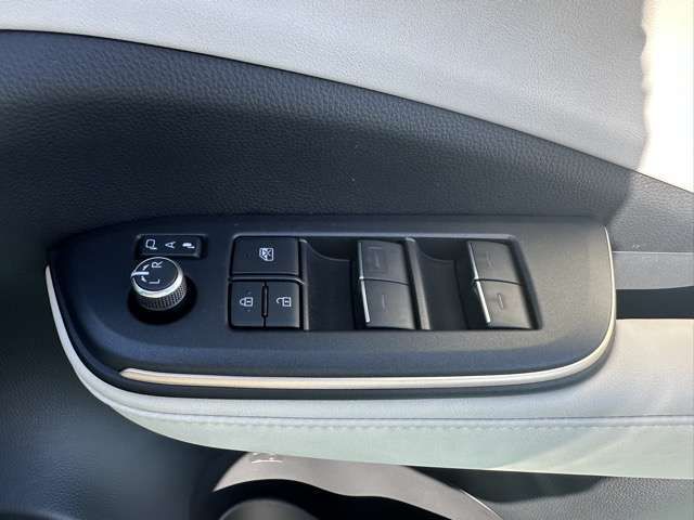 TOYOTA CROWN CROSSOVER 2023