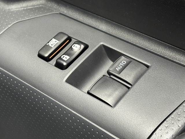 TOYOTA FJ CRUISER 4WD 2013