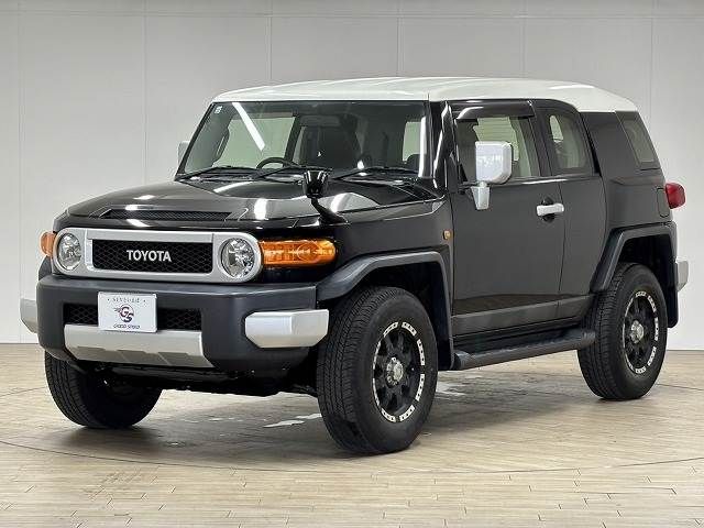 TOYOTA FJ CRUISER 4WD 2013