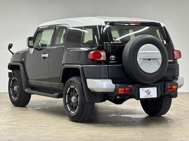 TOYOTA FJ CRUISER 4WD 2013