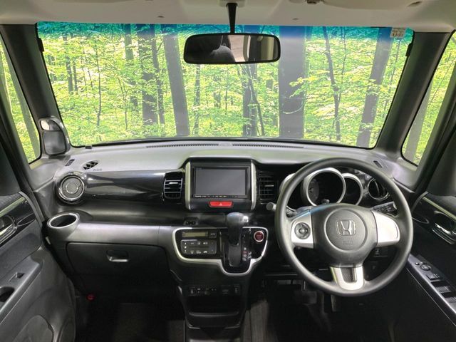 HONDA N BOX CUSTOM 2016