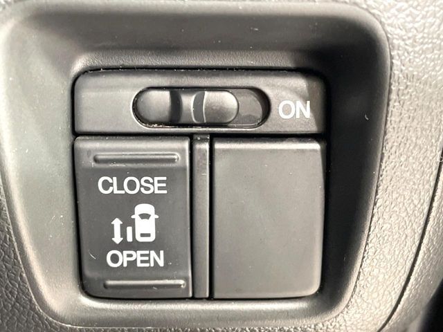 HONDA N BOX CUSTOM 2016