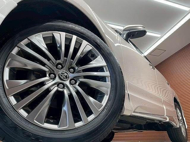 TOYOTA HARRIER HYBRID 2023