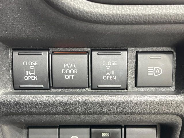 TOYOTA SIENTA HYBRID 2022