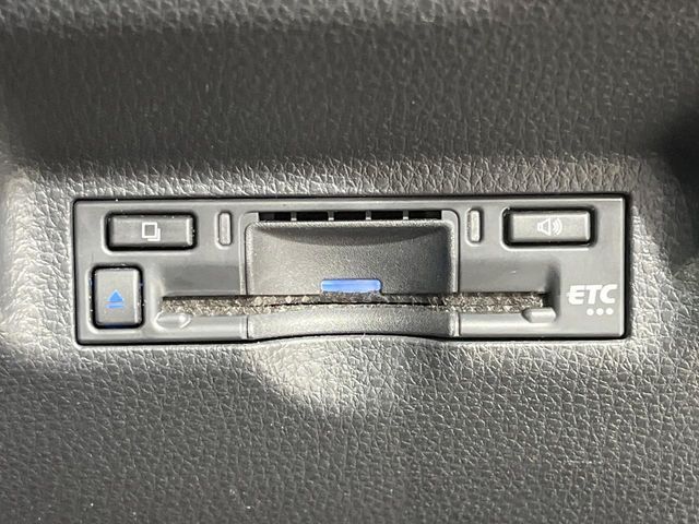 TOYOTA SIENTA HYBRID 2022