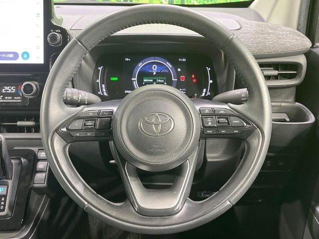 TOYOTA SIENTA HYBRID 2022