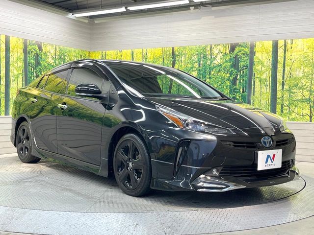 TOYOTA PRIUS 2022