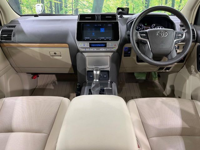 TOYOTA LANDCRUISER PRADO 2022