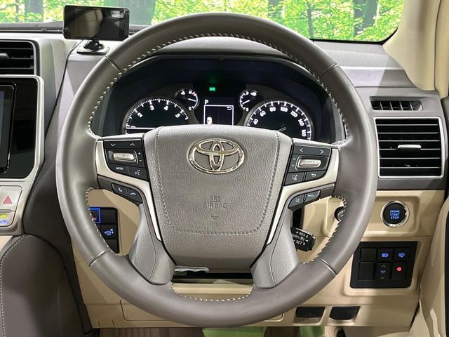 TOYOTA LANDCRUISER PRADO 2022