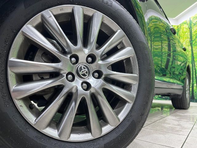 TOYOTA HARRIER 2WD 2019