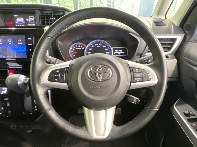 TOYOTA ROOMY 2019