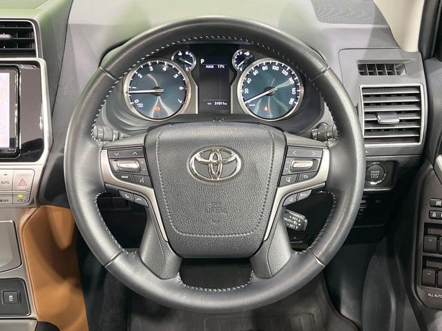 TOYOTA LANDCRUISER PRADO 2022