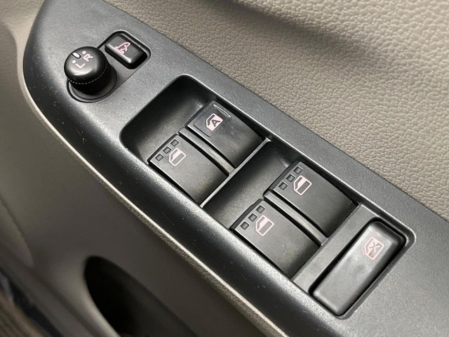 DAIHATSU MIRA e:S 2013