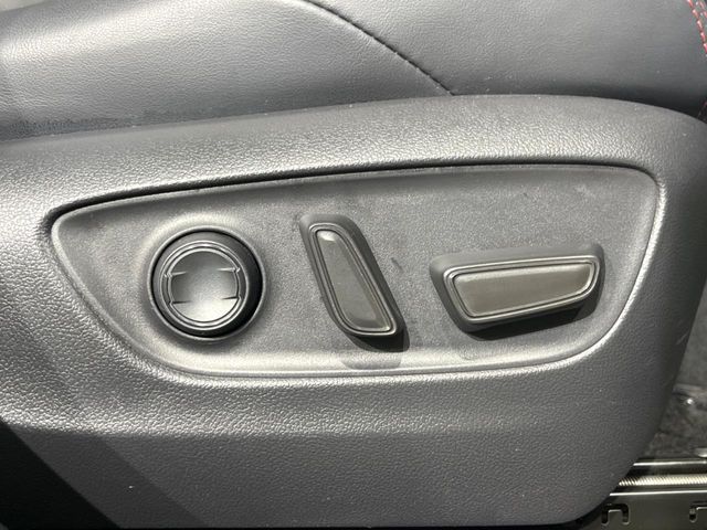 TOYOTA RAV4 4WD 2024