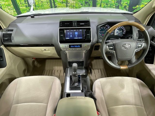 TOYOTA LANDCRUISER PRADO 2022