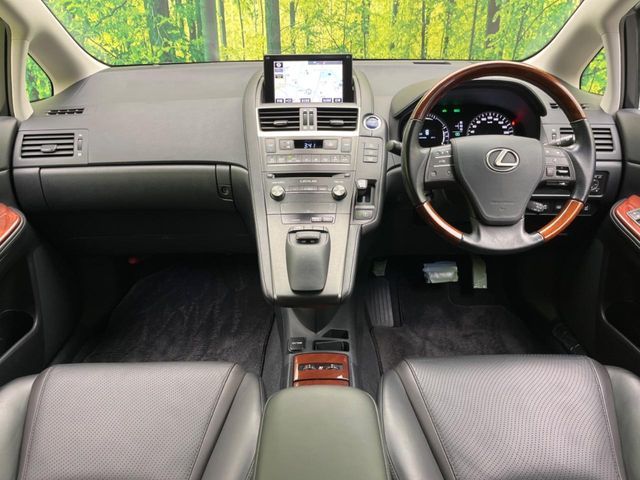 TOYOTA LEXUS HS250h 2016