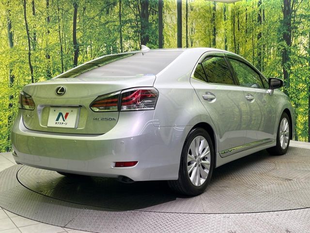 TOYOTA LEXUS HS250h 2016