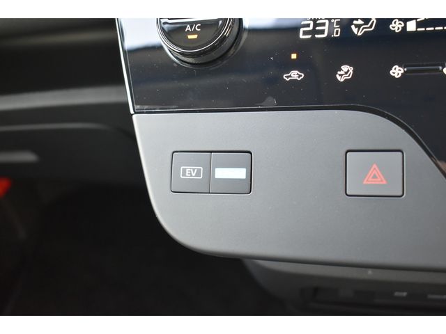 NISSAN SERENA  WG 2025