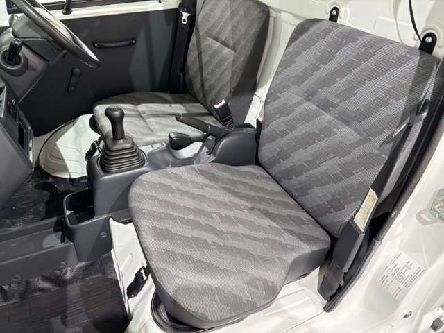 SUZUKI CARRY truck 4WD 2011