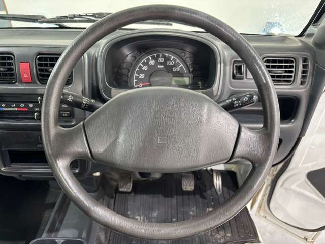 SUZUKI CARRY truck 4WD 2011